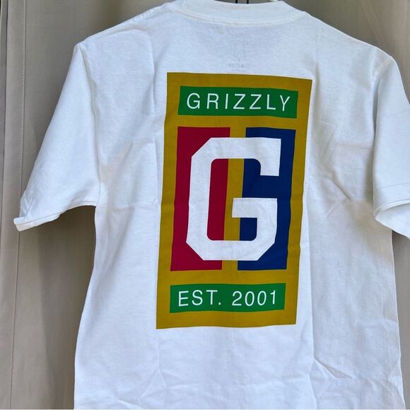 GRIZZLY short sleeve tee shirt ◾️ NWOT - Picture 1 of 3